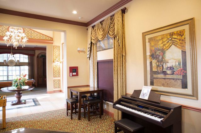 800 Scotia Drive 203, Hypoluxo, FL 33462