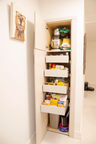 800 Scotia Drive 203, Hypoluxo, FL 33462