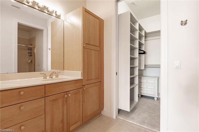 572 11th AVE S 2, Naples, FL 34102