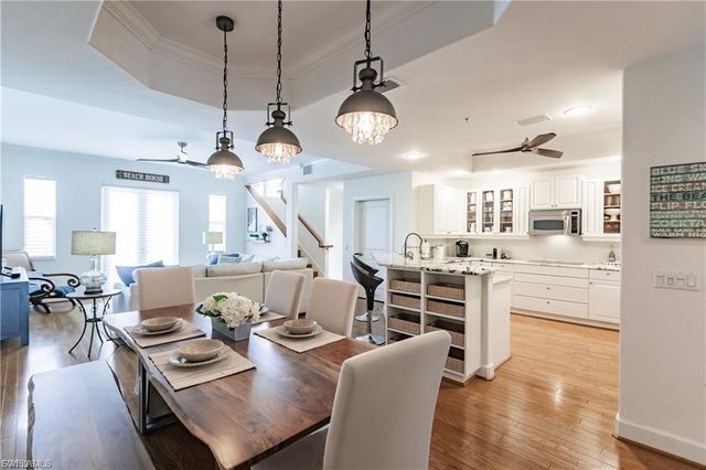 572 11th AVE S 2, Naples, FL 34102