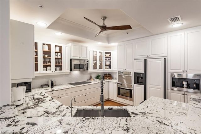 572 11th AVE S 2, Naples, FL 34102