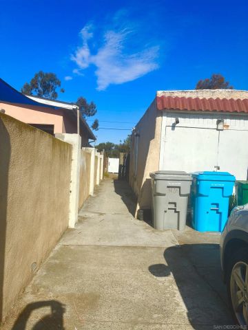 3634-3636 Central Avenue, San Diego, CA 92105