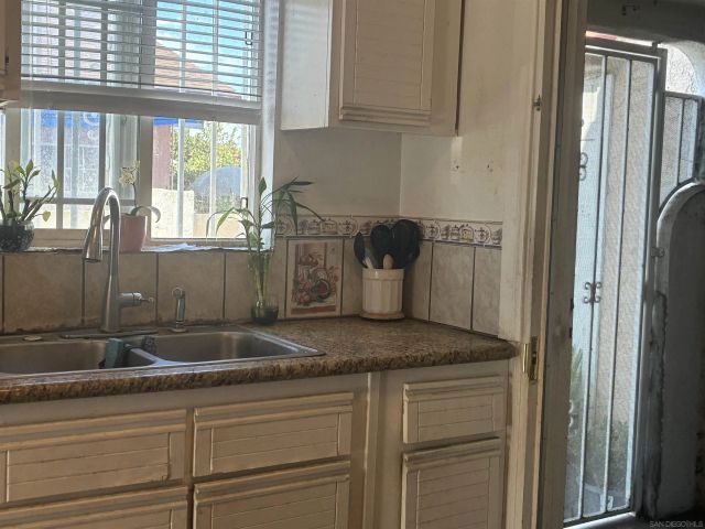 3634-3636 Central Avenue, San Diego, CA 92105