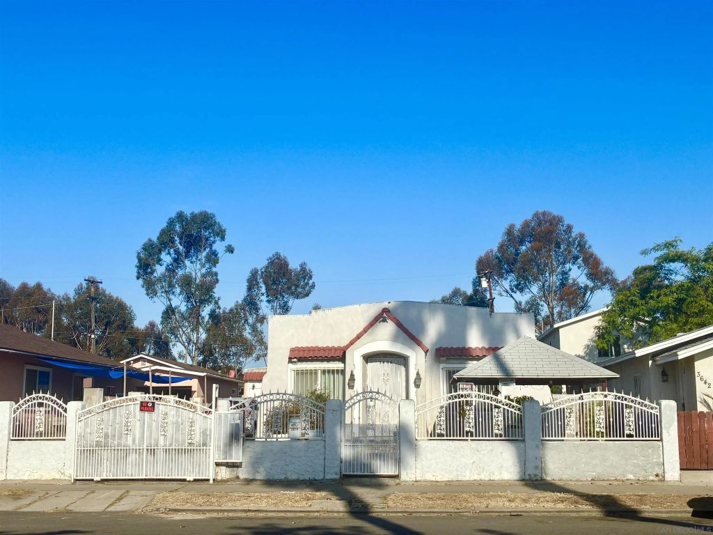 3634-3636 Central Avenue, San Diego, CA 92105