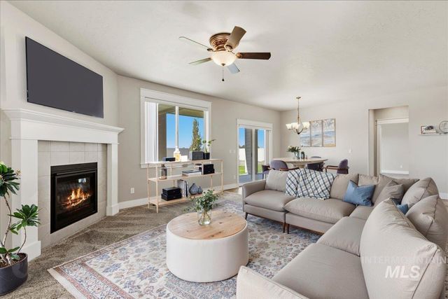 12941 S Salerno Ave, Nampa, ID 83686