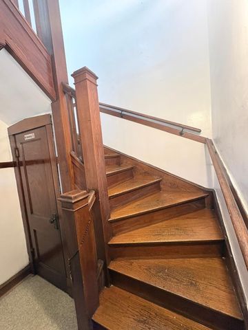 2323 N Latrobe Avenue, Chicago, IL 60639