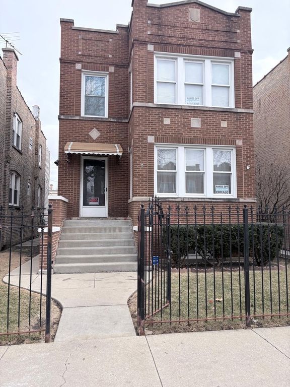 2323 N Latrobe Avenue, Chicago, IL 60639