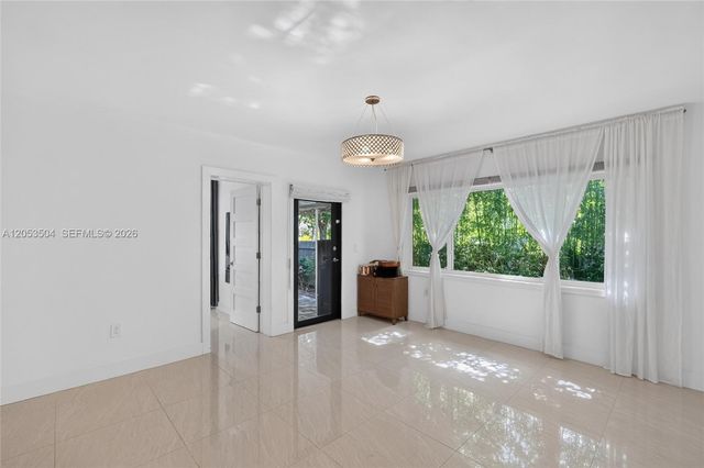 2543 SW 15th Street, Miami, FL 33145