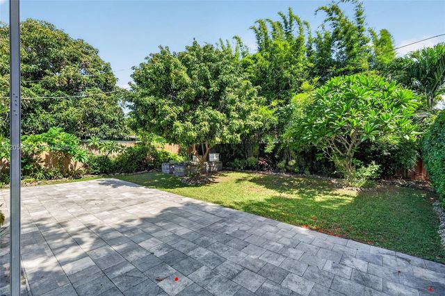 2543 SW 15th Street, Miami, FL 33145