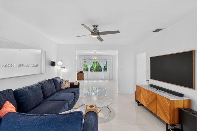 2543 SW 15th Street, Miami, FL 33145