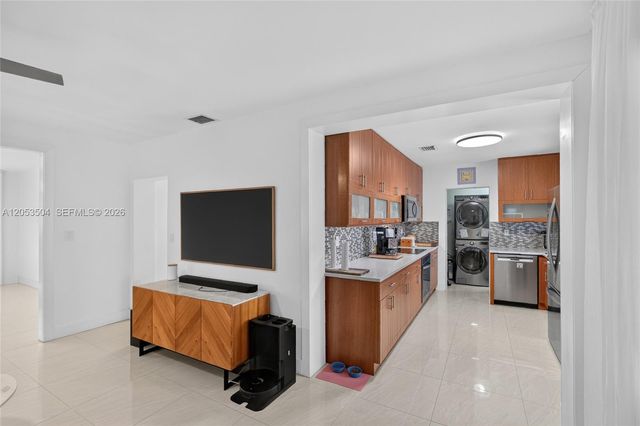 2543 SW 15th Street, Miami, FL 33145