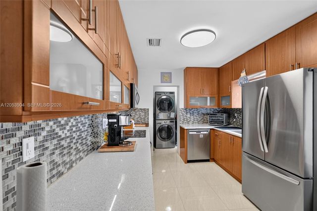 2543 SW 15th Street, Miami, FL 33145