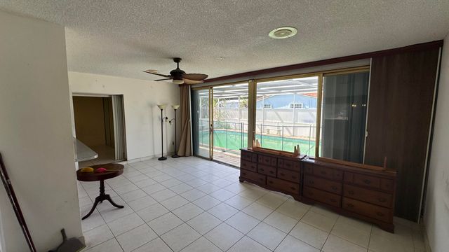 5401 W Park Road, Hollywood, FL 33021