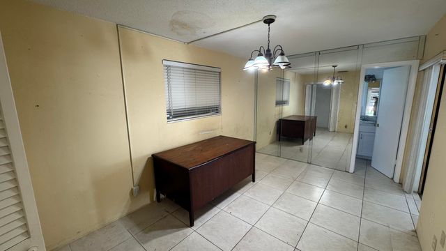 5401 W Park Road, Hollywood, FL 33021