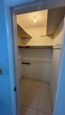 5401 W Park Road, Hollywood, FL 33021