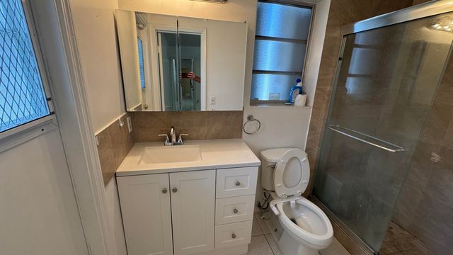 5401 W Park Road, Hollywood, FL 33021