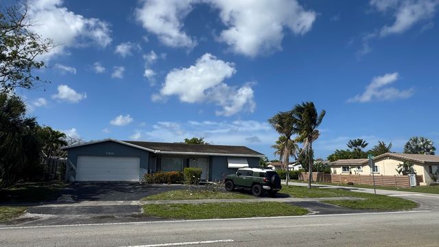 5401 W Park Road, Hollywood, FL 33021