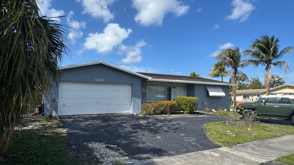 5401 W Park Road, Hollywood, FL 33021