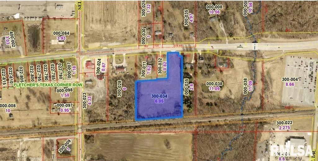 Image 6 of property listing at 2019 W MAIN Street, Salem, IL 62881