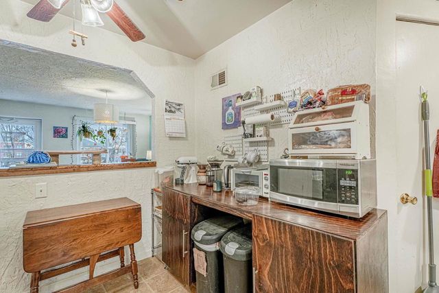 1802-1806 LOFTSGORDON Avenue, Madison, WI 53704