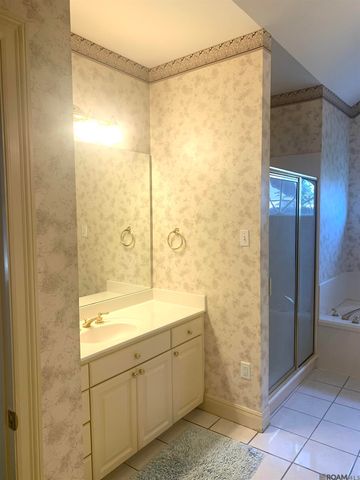 850 Troutbeck Dr, Baton Rouge, LA 70810