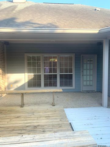 850 Troutbeck Dr, Baton Rouge, LA 70810