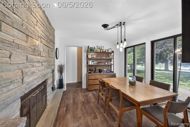 7174 Meadowvue Drive, Grand Blanc, MI 48439