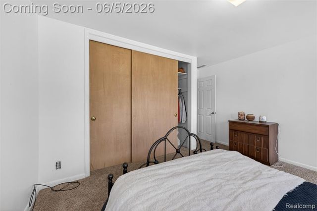 7174 Meadowvue Drive, Grand Blanc, MI 48439