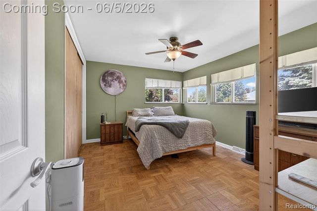 7174 Meadowvue Drive, Grand Blanc, MI 48439