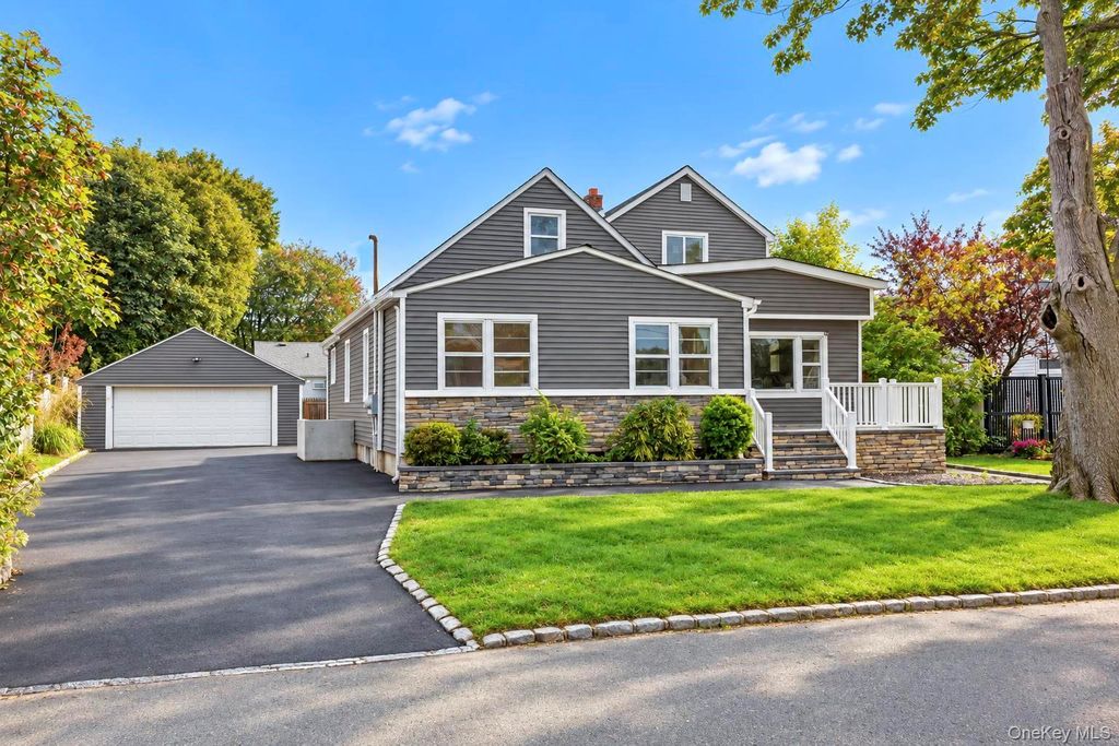 93 Vermont Avenue, West Babylon, NY 11704 — photo 2