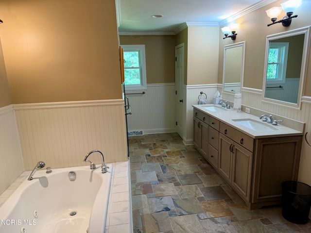653 S Main Street, Swanton, OH 43558