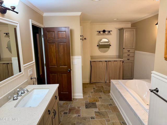 653 S Main Street, Swanton, OH 43558