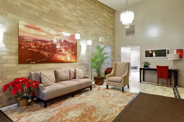 66 9th Street E 2115, Saint Paul, MN 55101