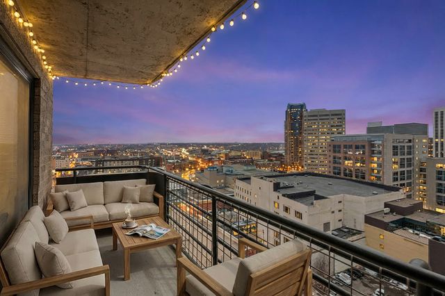 66 9th Street E 2115, Saint Paul, MN 55101