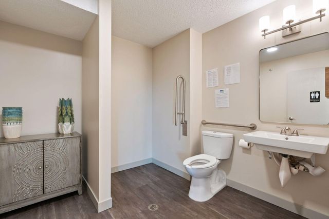 66 9th Street E 2115, Saint Paul, MN 55101