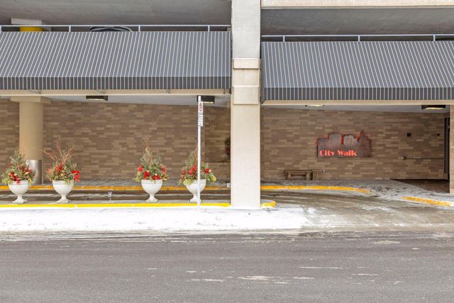 66 9th Street E 2115, Saint Paul, MN 55101