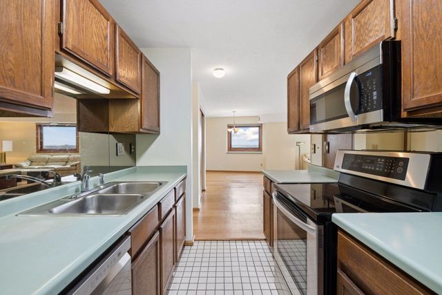 66 9th Street E 2115, Saint Paul, MN 55101