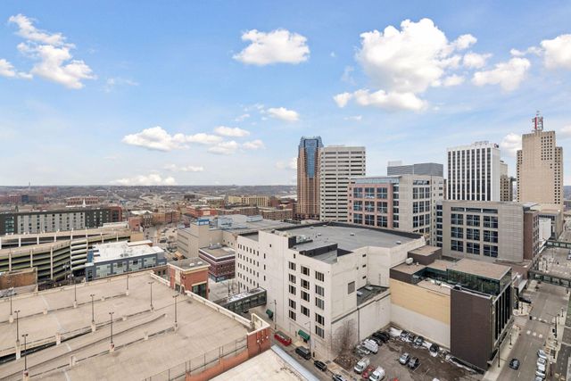 66 9th Street E 2115, Saint Paul, MN 55101