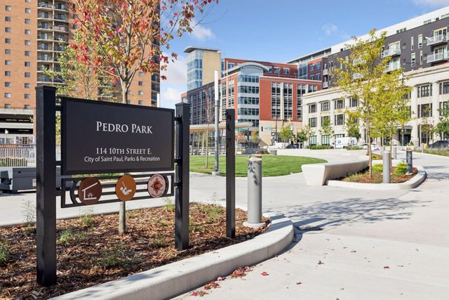 66 9th Street E 2115, Saint Paul, MN 55101