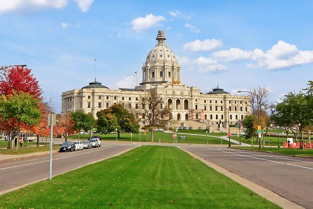 66 9th Street E 2115, Saint Paul, MN 55101