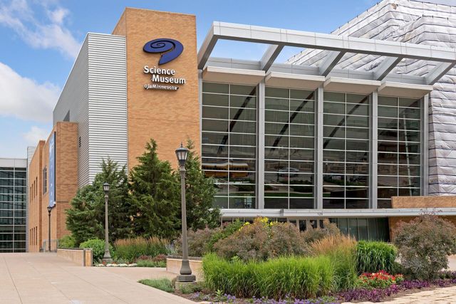 66 9th Street E 2115, Saint Paul, MN 55101