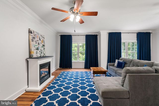 208 MARKHAM FARM RD, Front Royal, VA 22630