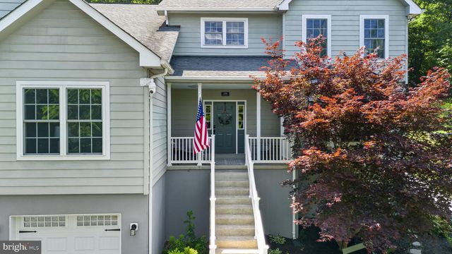 208 MARKHAM FARM RD, Front Royal, VA 22630