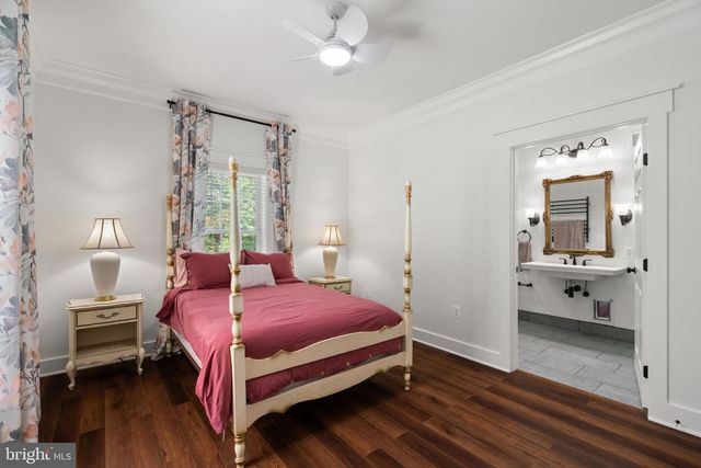 208 MARKHAM FARM RD, Front Royal, VA 22630