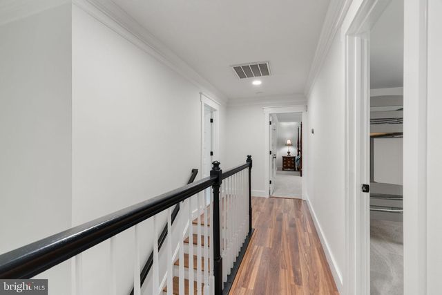 208 MARKHAM FARM RD, Front Royal, VA 22630