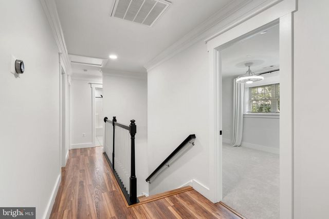 208 MARKHAM FARM RD, Front Royal, VA 22630