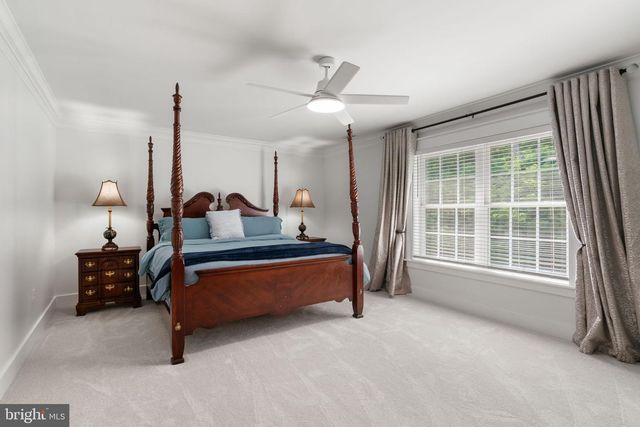 208 MARKHAM FARM RD, Front Royal, VA 22630