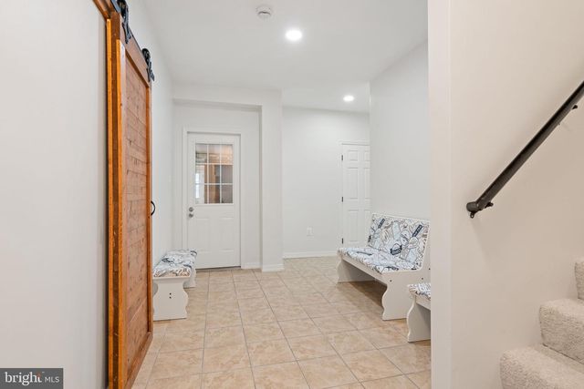 208 MARKHAM FARM RD, Front Royal, VA 22630