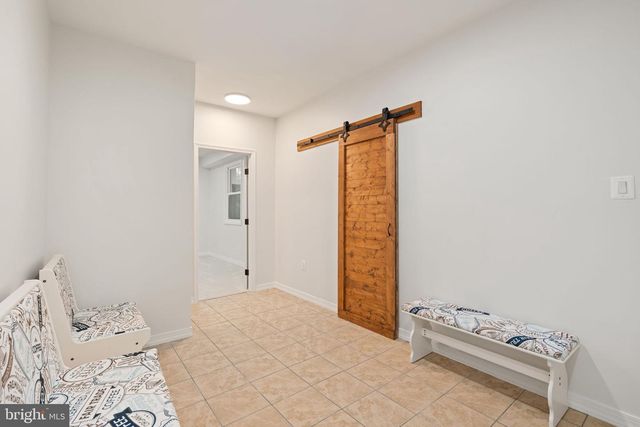 208 MARKHAM FARM RD, Front Royal, VA 22630