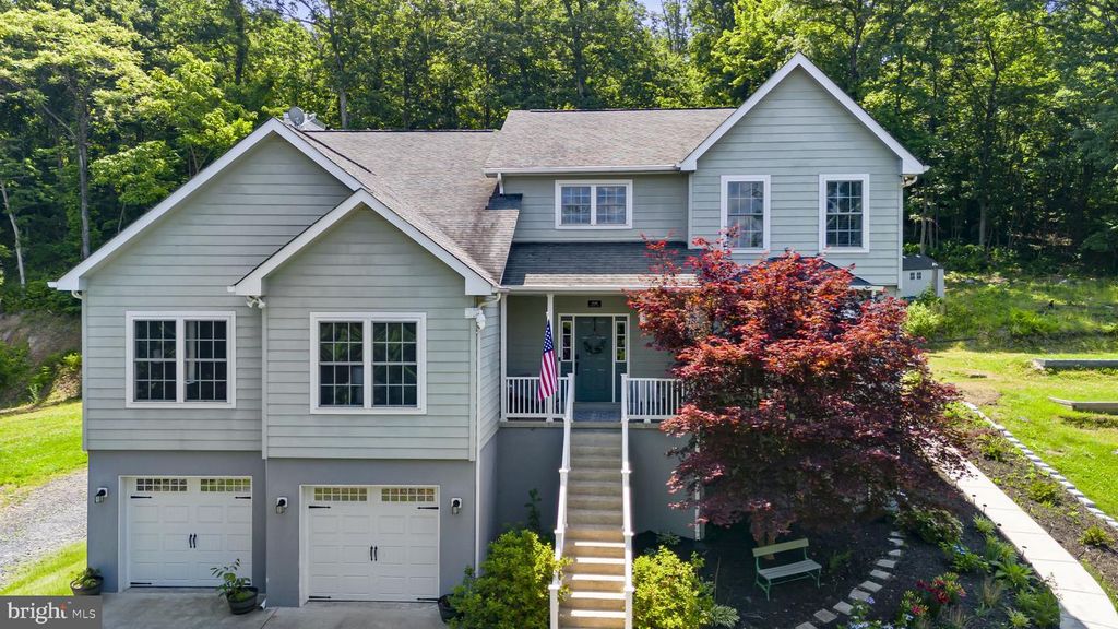 208 MARKHAM FARM RD, Front Royal, VA 22630